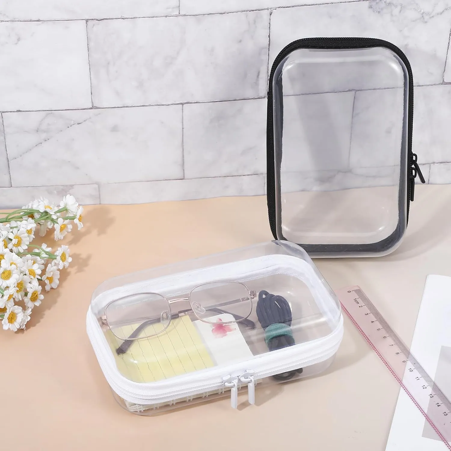 4 Pcs Clear Hard Shell Zipper Case, Transparent Hard Clear Zipper Case, Medium Portable Travel Makeup Bag Organizer Bin for Pencil Cosmetics Building Blocks Puzzles(Black and White)